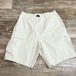 lululemon athletica Men’s Stretch Cotton Versa Twill Cargo Pocket shorts Size L